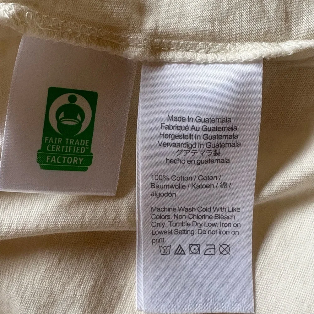 J Crew BU484 NWT Holiday cats dogs Pets Stockings Cotton Collector's T-Shirt L